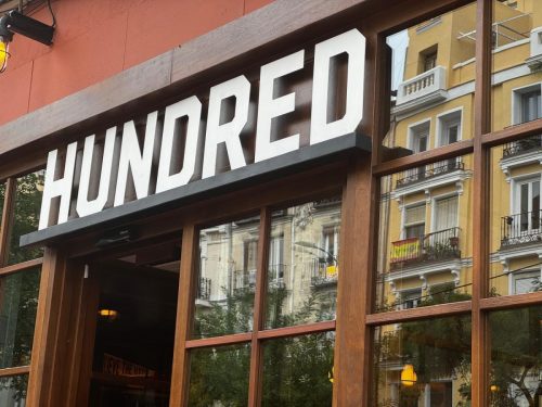 HUNDRED BURGERS-OBRADOR (1)